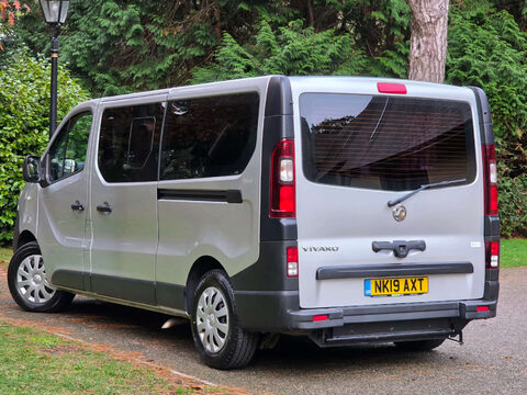 Vauxhall Vivaro 1.6 Vivaro Combi CDTi S/S 5dr 29