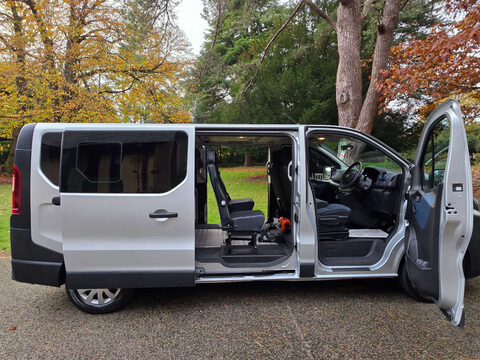 Vauxhall Vivaro 1.6 Vivaro Combi CDTi S/S 5dr 2