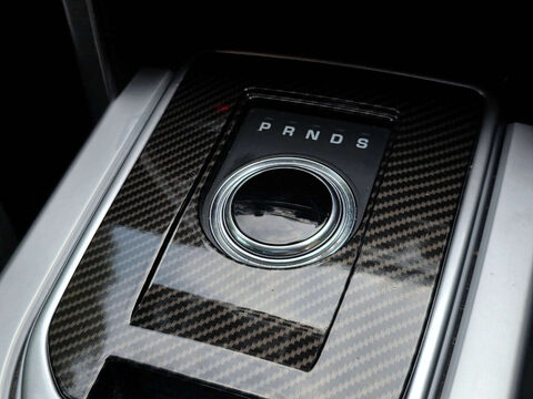 Land Rover Discovery Sport 2.0 Discovery Sport HSE Dynamic Luxury TD4 Auto 4WD 5dr 57