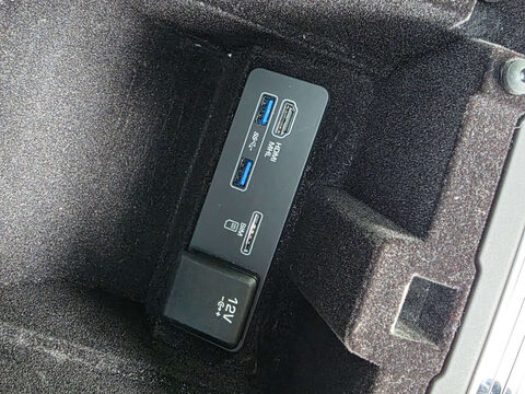 Land Rover Discovery Sport 2.0 Discovery Sport HSE Dynamic Luxury TD4 Auto 4WD 5dr 17