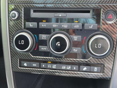 Land Rover Discovery Sport 2.0 Discovery Sport HSE Dynamic Luxury TD4 Auto 4WD 5dr 28