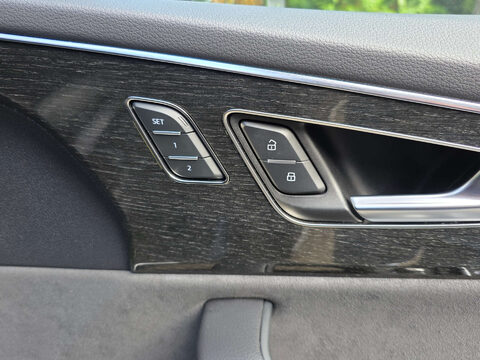 Audi Q8 3.0 Q8 Black Edition 55 TFSI MHEV Quattro Auto 4WD 5dr 40