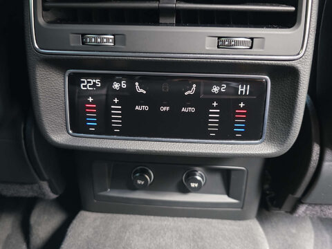 Audi Q8 3.0 Q8 Black Edition 55 TFSI MHEV Quattro Auto 4WD 5dr 46