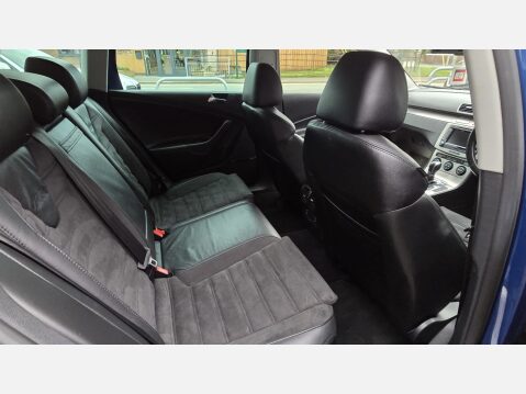 Volkswagen Passat 3.6 FSI V6 R36 Estate 5dr Petrol DSG 4Motion Euro 4 (300 ps) 10