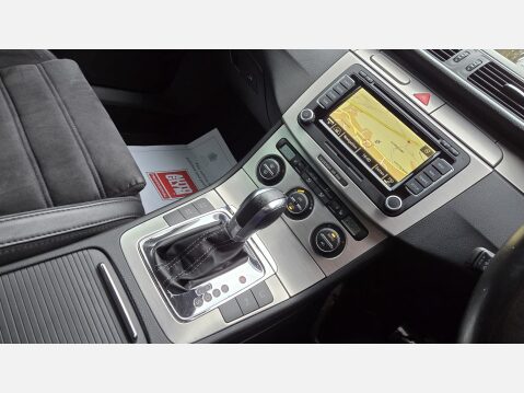 Volkswagen Passat 3.6 FSI V6 R36 Estate 5dr Petrol DSG 4Motion Euro 4 (300 ps) 16
