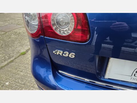 Volkswagen Passat 3.6 FSI V6 R36 Estate 5dr Petrol DSG 4Motion Euro 4 (300 ps) 28