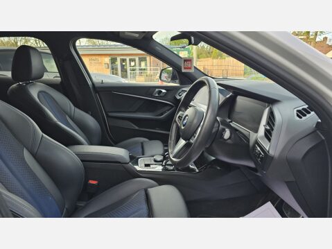 BMW 1 Series 1.5 118i M Sport (LCP) Hatchback 5dr Petrol DCT Euro 6 (s/s) (136 ps) 9