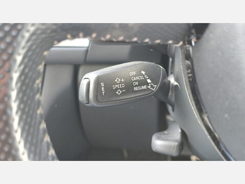 Audi A6 Saloon 2.0 TDI ultra S line Saloon 4dr Diesel S Tronic Euro 6 (s/s) (190 ps 24