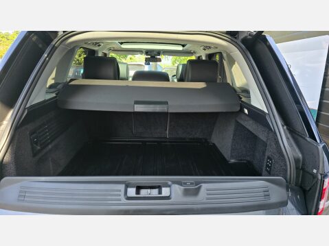 Land Rover Range Rover 3.0 TD V6 Autobiography SUV 5dr Diesel Auto 4WD Euro 6 (s/s) (258 ps) 29