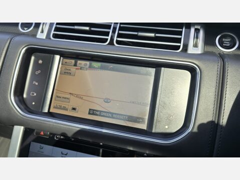 Land Rover Range Rover 3.0 TD V6 Autobiography SUV 5dr Diesel Auto 4WD Euro 6 (s/s) (258 ps) 17