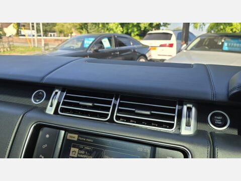 Land Rover Range Rover 3.0 TD V6 Autobiography SUV 5dr Diesel Auto 4WD Euro 6 (s/s) (258 ps) 20