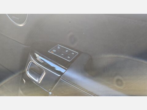 Land Rover Range Rover 3.0 TD V6 Autobiography SUV 5dr Diesel Auto 4WD Euro 6 (s/s) (258 ps) 27