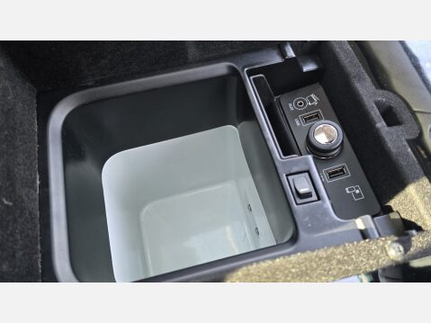 Land Rover Range Rover 3.0 TD V6 Autobiography SUV 5dr Diesel Auto 4WD Euro 6 (s/s) (258 ps) 24