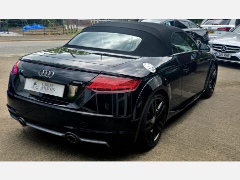 Audi TT 2.0 TDI S line Roadster 2dr Diesel S Tronic quattro Euro 6 (s/s) (184 ps) 8