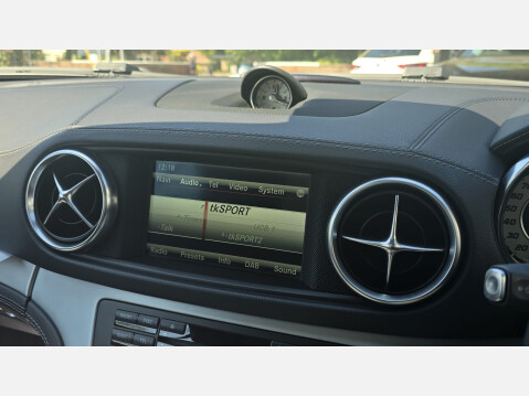 Mercedes-Benz SL Series 4.7 SL500 AMG Sport Convertible 2dr Petrol G-Tronic Euro 6 (s/s) (435 ps) 14
