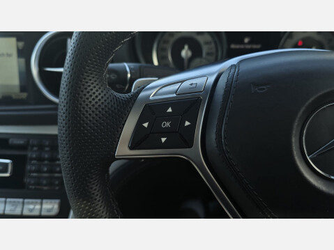 Mercedes-Benz SL Series 4.7 SL500 AMG Sport Convertible 2dr Petrol G-Tronic Euro 6 (s/s) (435 ps) 16