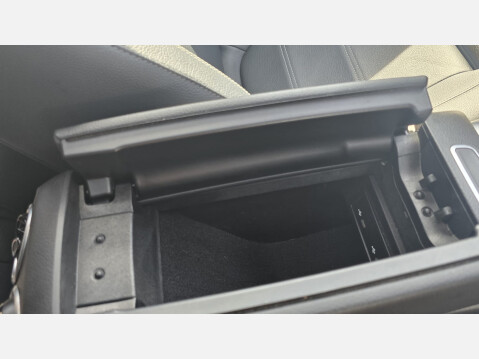 Mercedes-Benz A Class 2.0 A35 AMG (Premium Plus) Hatchback 5dr Petrol 7G-DCT 4MATIC Euro 6 (s/s) 27