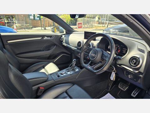 Audi A3 2.0 TFSI Hatchback 3dr Petrol S Tronic quattro Euro 6 (s/s) (310 ps) 9