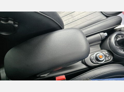 Mini Hatch 1.5 Cooper Exclusive Hatchback 5dr Petrol Manual Euro 6 (s/s) (136 ps) 21