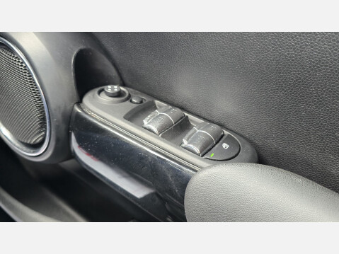 Mini Hatch 1.5 Cooper Exclusive Hatchback 5dr Petrol Manual Euro 6 (s/s) (136 ps) 22