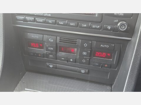 Audi A4 4.2 Saloon 4dr Petrol Manual quattro (322 g/km, 344 bhp) 18