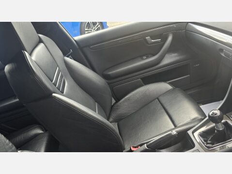 Audi A4 4.2 Saloon 4dr Petrol Manual quattro (322 g/km, 344 bhp) 12