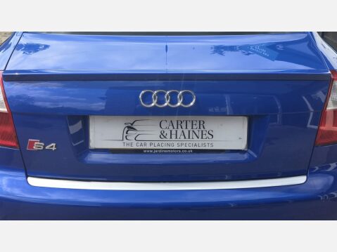Audi A4 4.2 Saloon 4dr Petrol Manual quattro (322 g/km, 344 bhp) 33