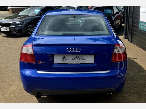 Audi A4 4.2 Saloon 4dr Petrol Manual quattro (322 g/km, 344 bhp) 7