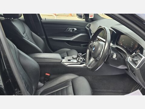 BMW 3 Series 2.0 320d MHT M Sport Touring 5dr Diesel Hybrid Auto Euro 6 (s/s) (190 ps) 9