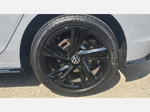Volkswagen Golf 1.5 TSI R-Line Hatchback 5dr Petrol Manual Euro 6 (s/s) (130 ps) 32