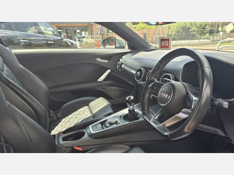 Audi TT S 2.0 TFSI 2dr Petrol Manual quattro Euro 6 (s/s) (310 ps) 9