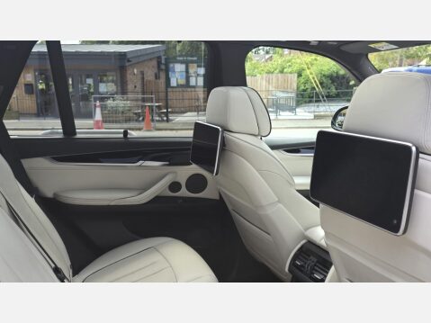 BMW X5 3.0 M50d SUV 5dr Diesel Auto xDrive Euro 6 (s/s) (381 ps) 12