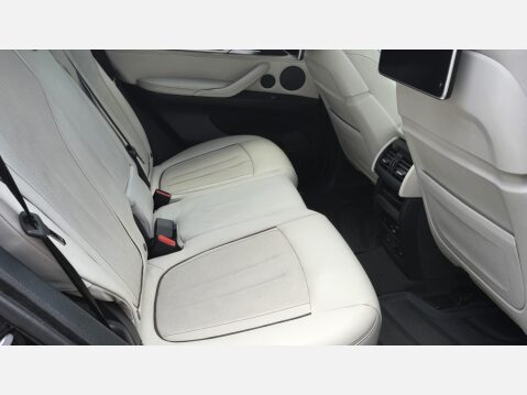 BMW X5 3.0 M50d SUV 5dr Diesel Auto xDrive Euro 6 (s/s) (381 ps) 11