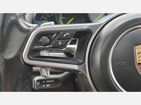 Porsche Cayenne 3.0 V6 E-Hybrid S Platinum Edition SUV 5dr Petrol Plug-in Hybrid TiptronicS 14