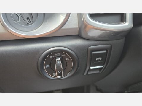 Porsche Cayenne 3.0 V6 E-Hybrid S Platinum Edition SUV 5dr Petrol Plug-in Hybrid TiptronicS 28