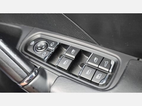 Porsche Cayenne 3.0 V6 E-Hybrid S Platinum Edition SUV 5dr Petrol Plug-in Hybrid TiptronicS 29