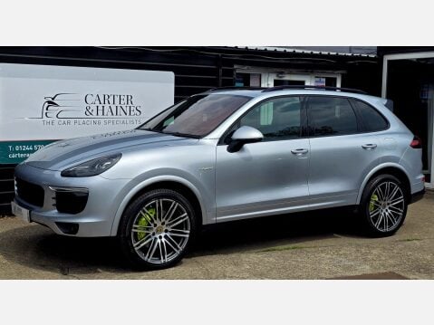 Porsche Cayenne 3.0 V6 E-Hybrid S Platinum Edition SUV 5dr Petrol Plug-in Hybrid TiptronicS 1