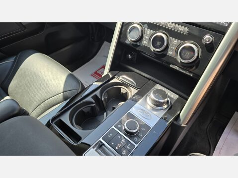 Land Rover Discovery 3.0 TD V6 HSE SUV 5dr Diesel Auto 4WD Euro 6 (s/s) (258 ps) 20
