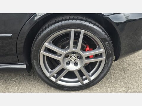 SEAT Leon 1.8 20v Cupra R Hatchback 5dr Petrol Manual (211 g/km, 222 bhp) 28