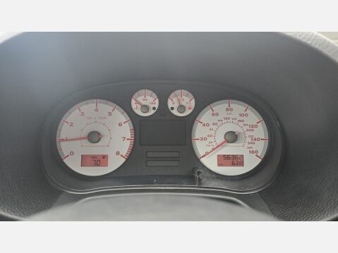 SEAT Leon 1.8 20v Cupra R Hatchback 5dr Petrol Manual (211 g/km, 222 bhp) 14