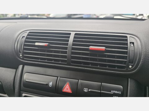SEAT Leon 1.8 20v Cupra R Hatchback 5dr Petrol Manual (211 g/km, 222 bhp) 17