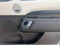 Land Rover Discovery 3.0 TD V6 HSE Auto 4WD Euro 6 (s/s) 5dr 12