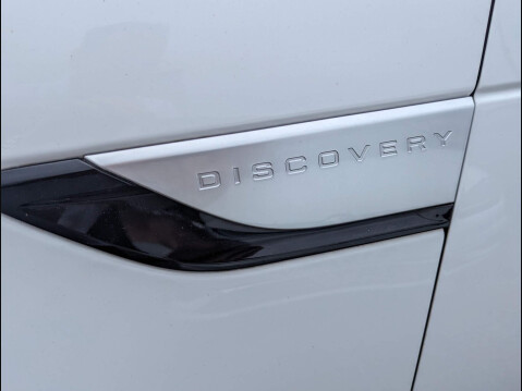 Land Rover Discovery 3.0 TD V6 HSE Auto 4WD Euro 6 (s/s) 5dr 26