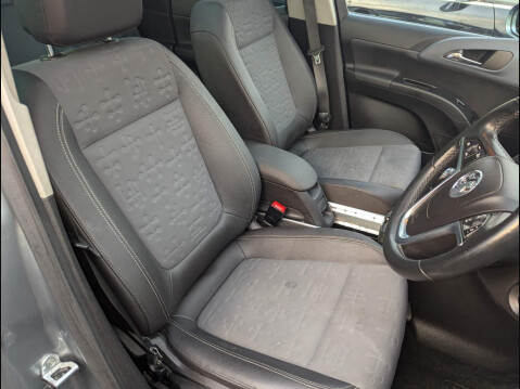 Vauxhall Meriva 1.7 CDTi SE Auto Euro 5 5dr 9