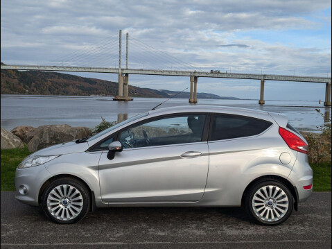 Ford Fiesta 1.4 Titanium 3dr 4