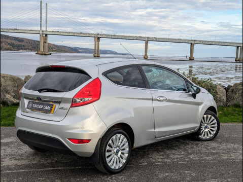 Ford Fiesta 1.4 Titanium 3dr 7