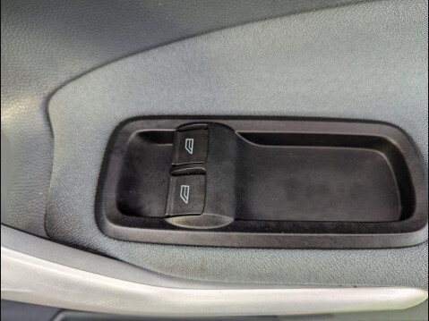 Ford Fiesta 1.4 Titanium 3dr 15