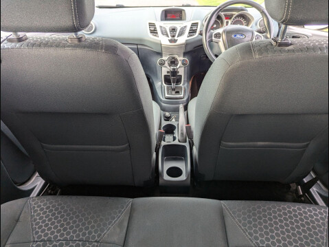 Ford Fiesta 1.4 Titanium 3dr 18