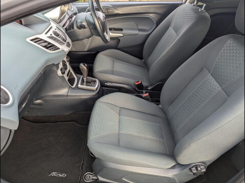 Ford Fiesta 1.4 Titanium 3dr 19
