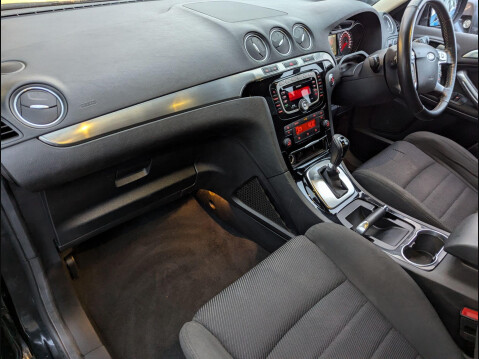 Ford S-Max 2.0 TDCi Titanium Powershift Euro 5 5dr 24